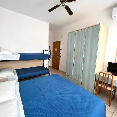 Hotel B&B Montecarlo Milano Marittima Exterior photo
