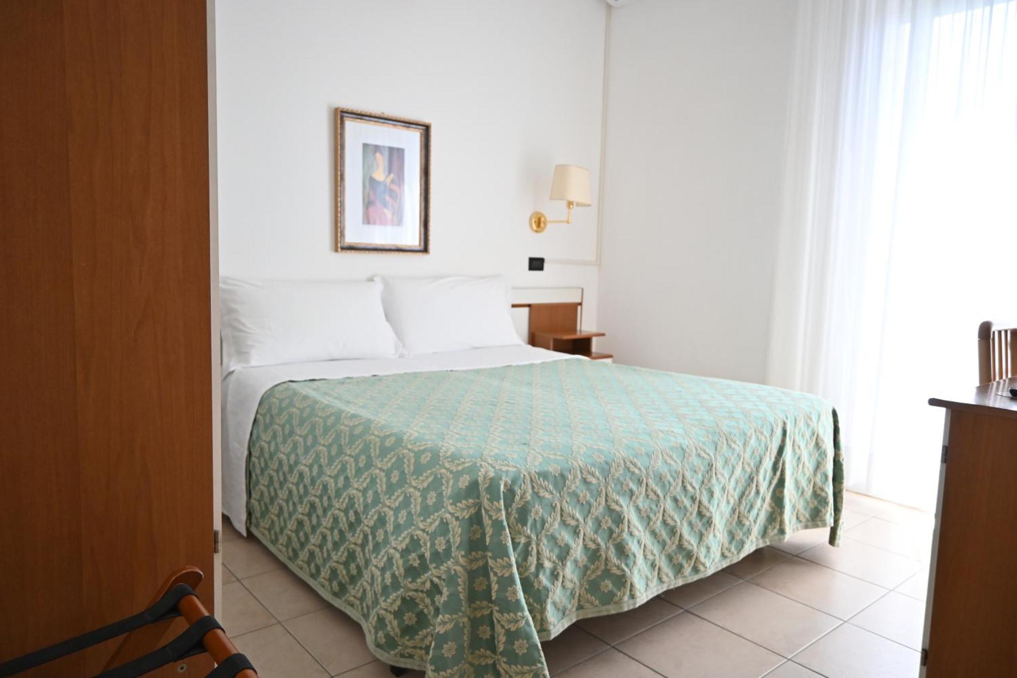 Montecarlo Hotel