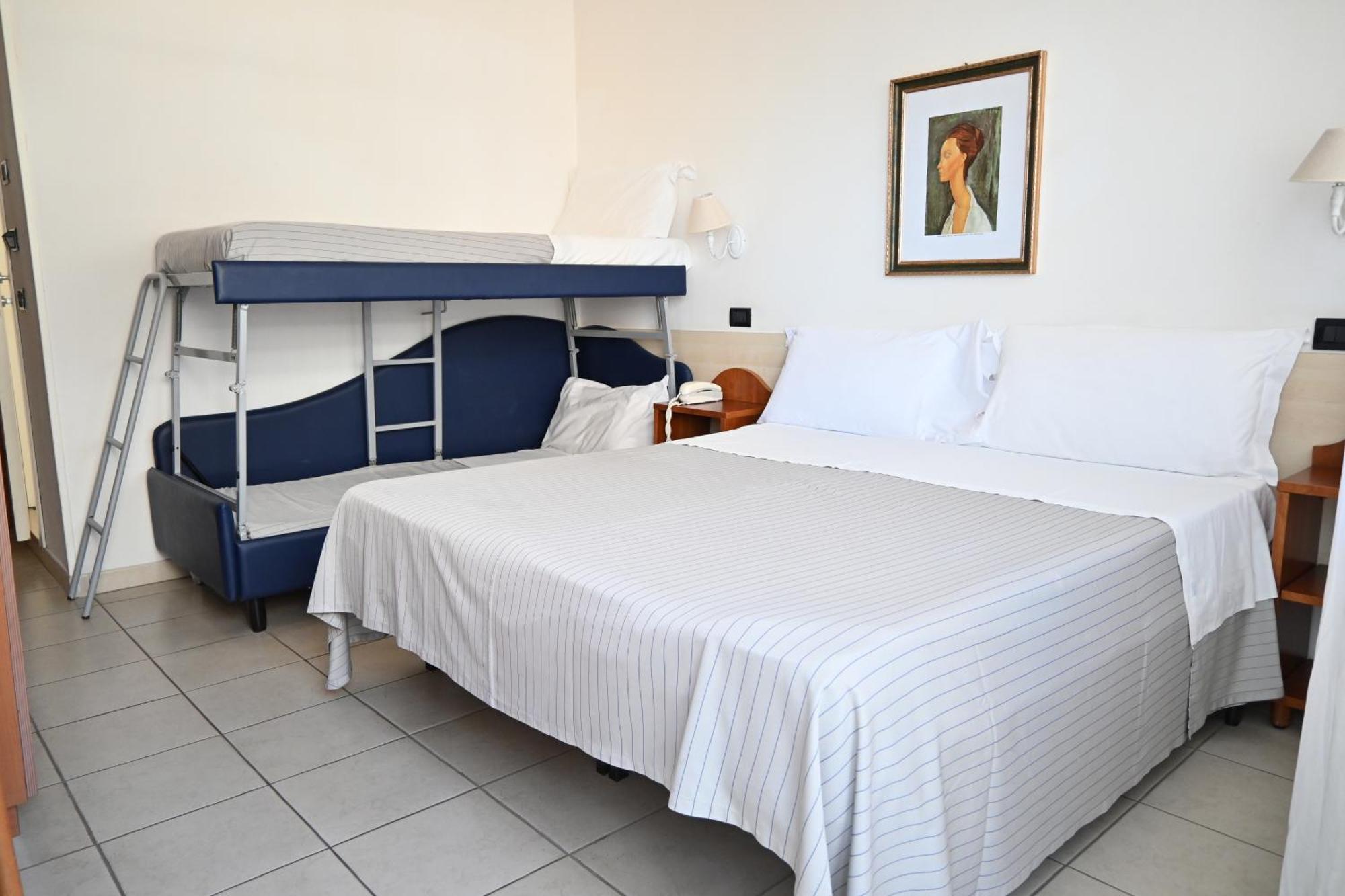Hotel Montecarlo 3*
