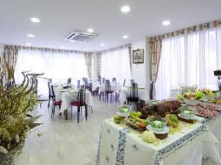 Hotel Montecarlo